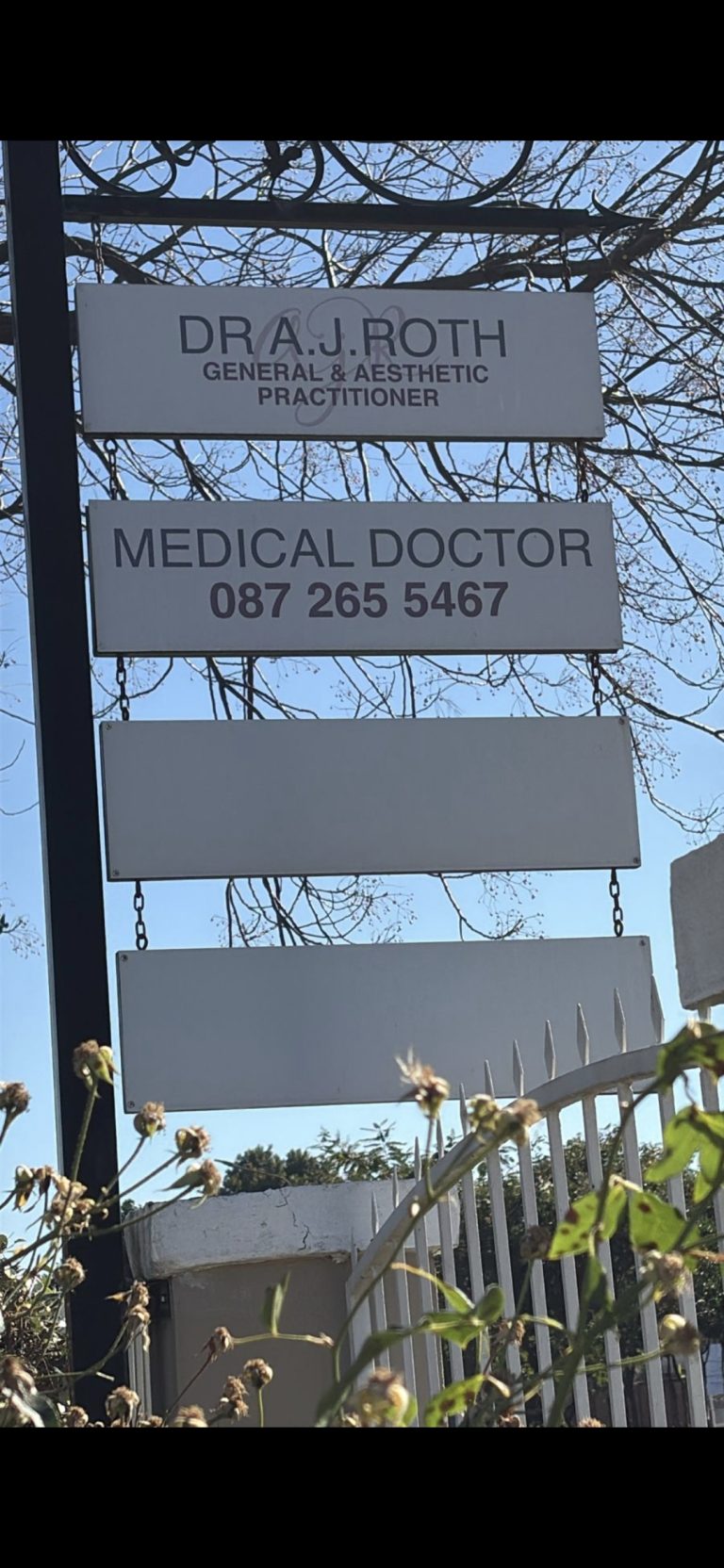 Tall outdoor sign for medical practices